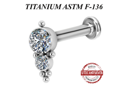 Лабрет из титана с кластером Swarovski Лабрет из титана с кластером Swarovski