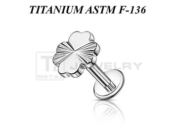 Лабрет из титана Ti Metal клевер